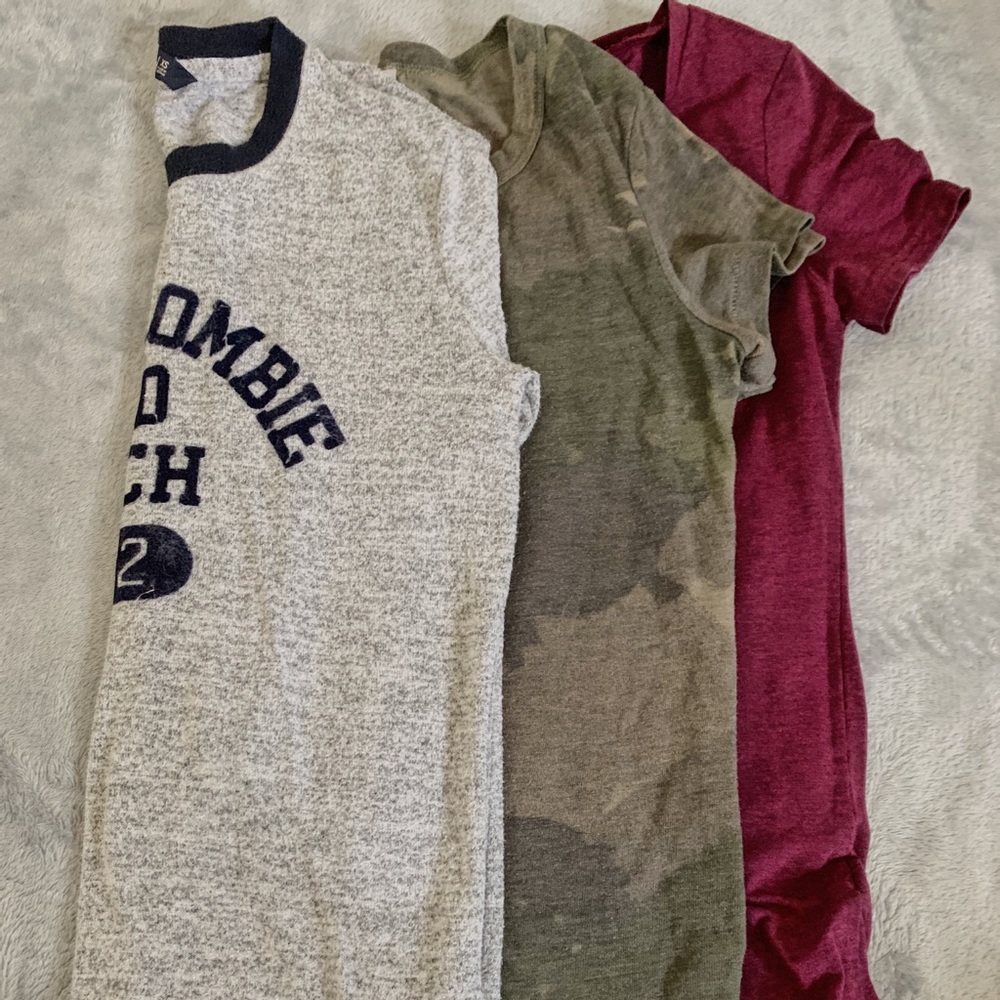 batch of 3 XS tees
